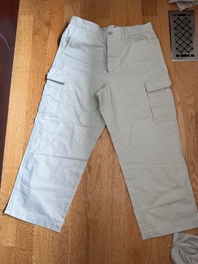 GAP Cargo cotton pants - W 32 L 30 (professionally altered to 28”)